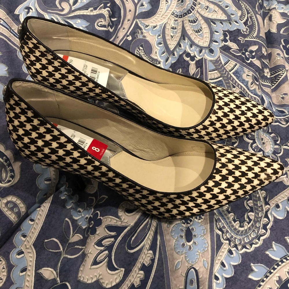 Michael Kors brand new pumps never worn